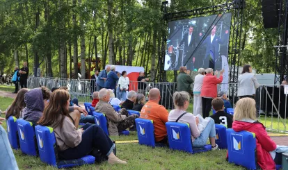 Występ kabaretu "Chyba" podczas Święta Gminy Nieporęt.
